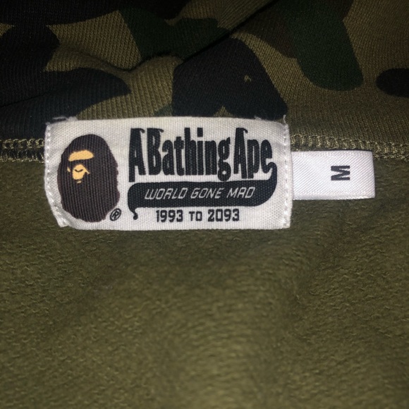 Bape Green Full Zip Hoodie size MEDIUM
